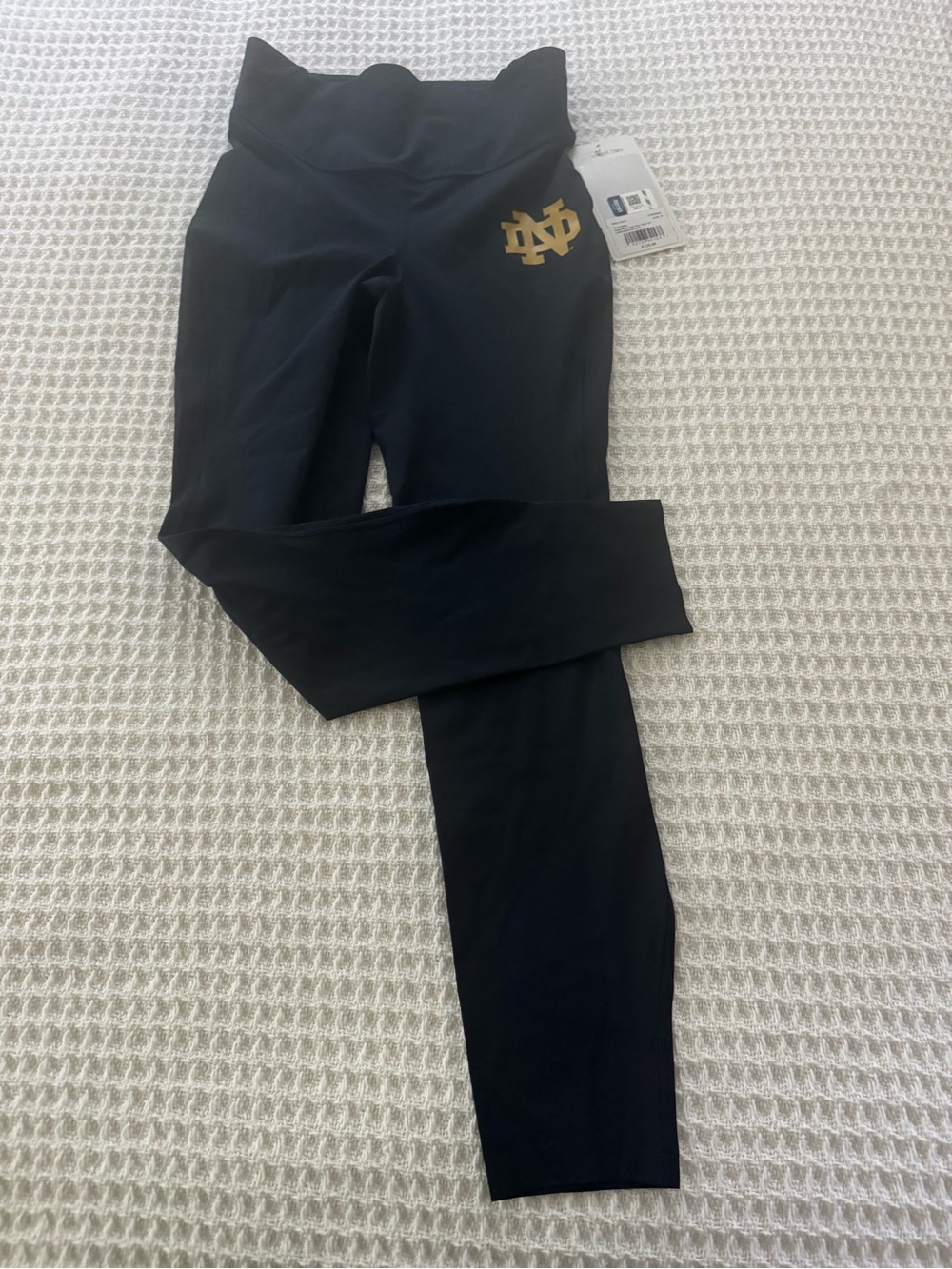 Womens Lululemon Navy Athletic Leggings with Notre Dame logo - Picture 3 of 4